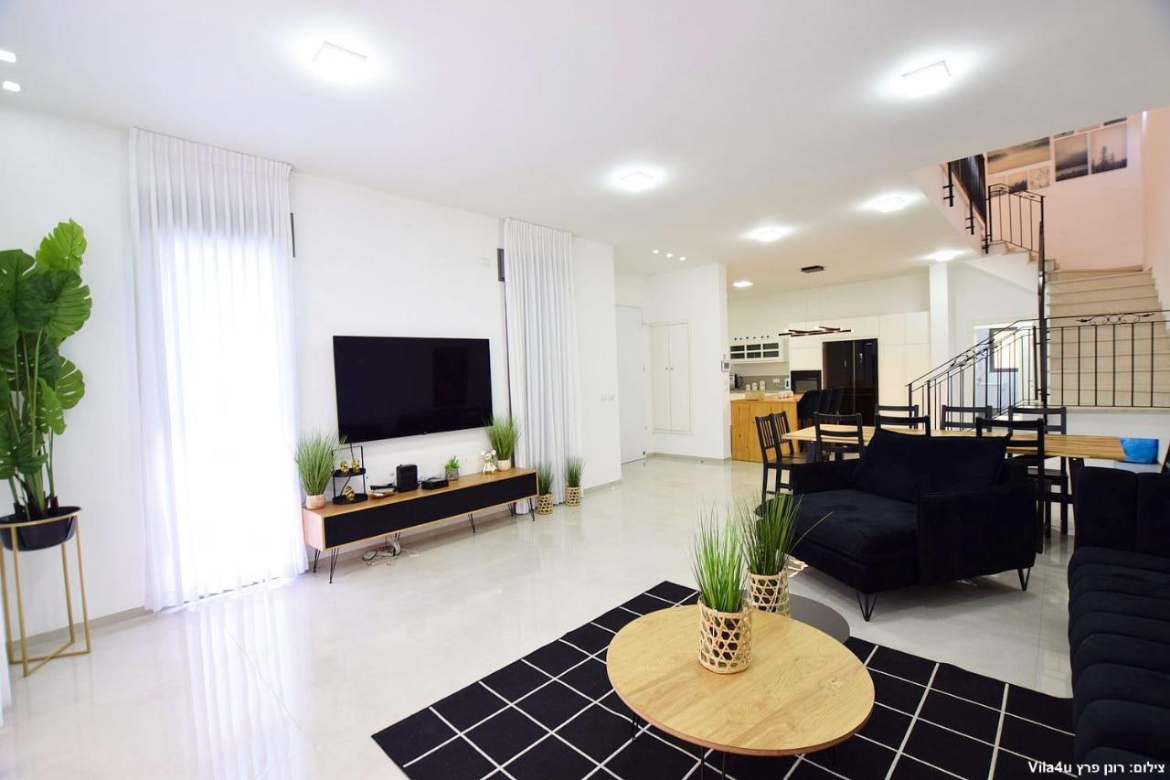 אמה וילה ריזורט Villa Hadera Luaran gambar